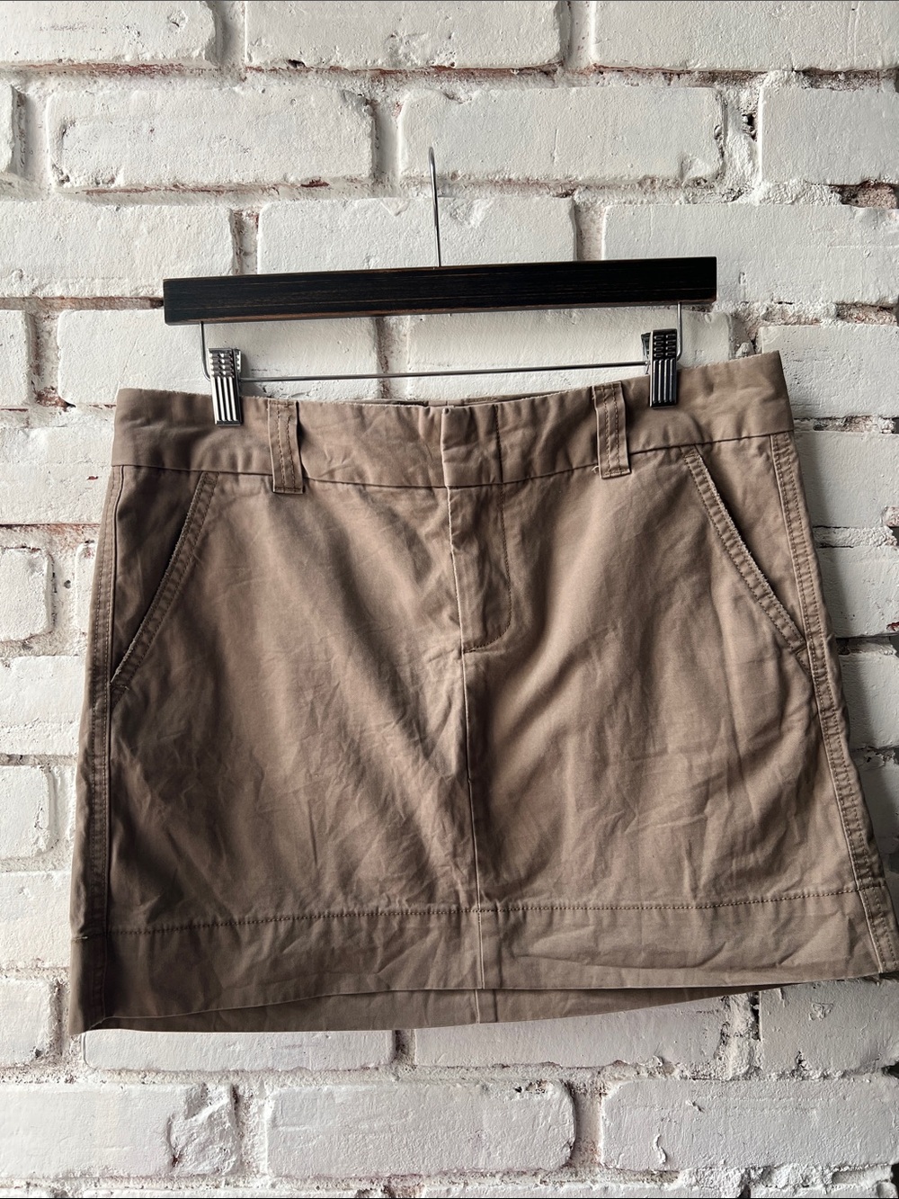 2007 GAP Tan Khaki Mini Skirt favorite chino 100% cotton